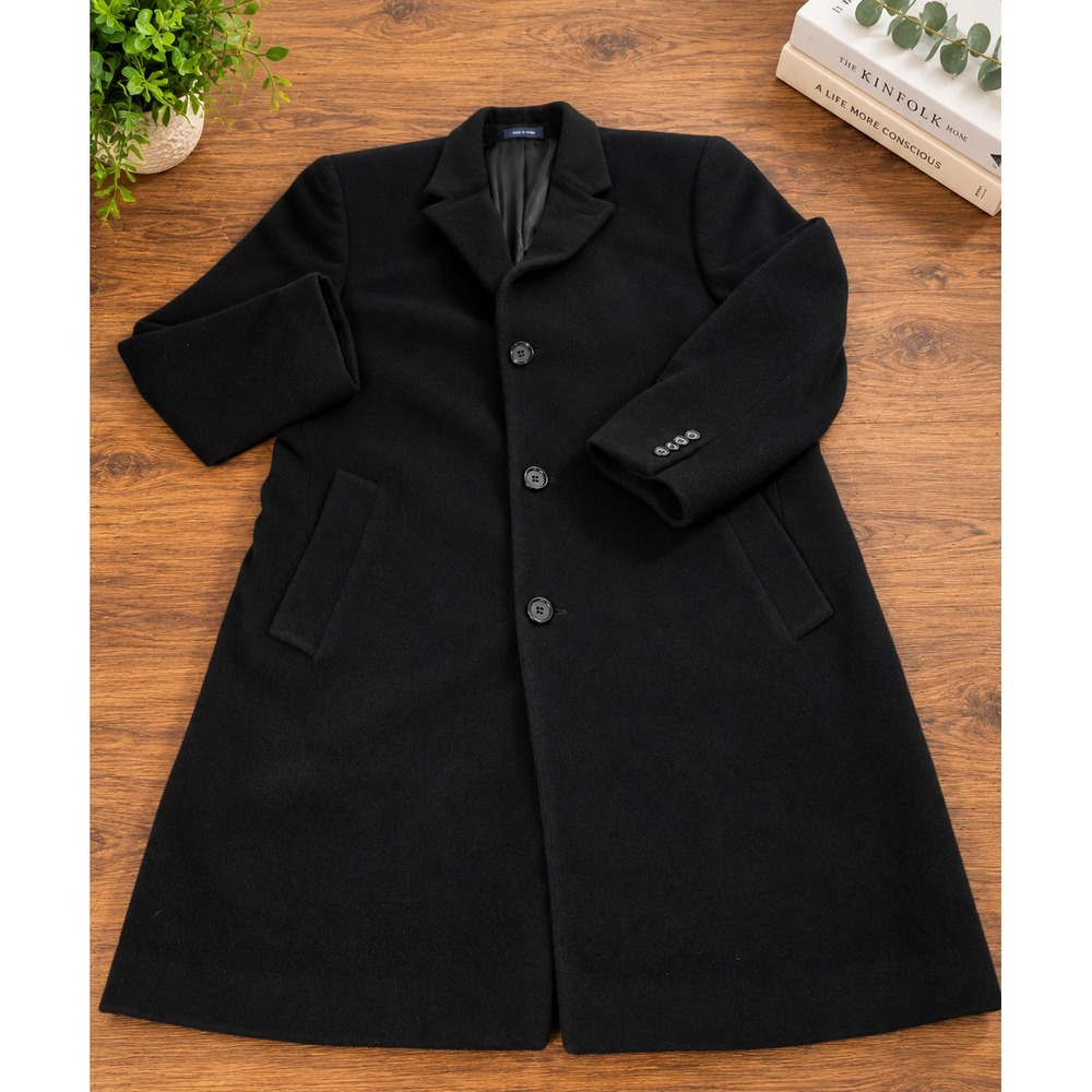 Men's Black Overcoat – Wool Blend Style – Size Large (Approx. 42–44)